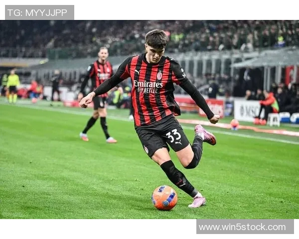 意甲积分榜更新AC米兰逆袭登顶罗马意外失守成最大败笔