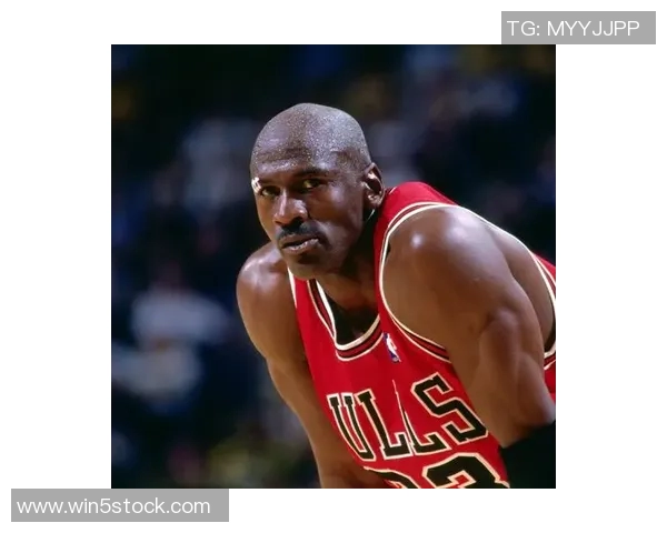 爱德华兹在G3中展现乔丹风采背后的规律与启示