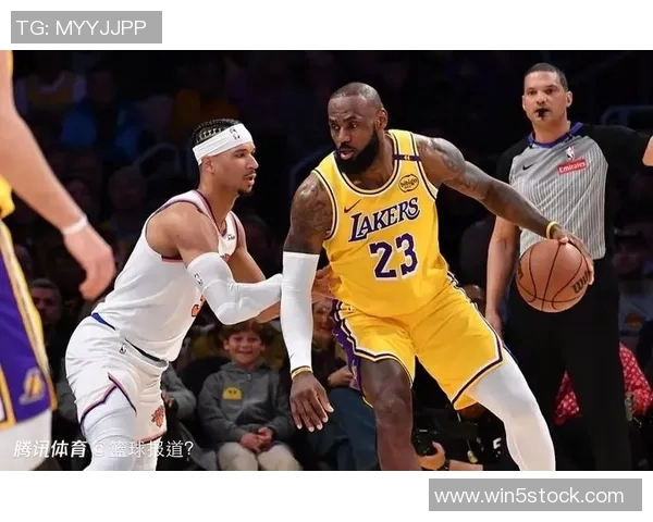 詹东联手砍下30分布伦森伤退湖人加时逆转尼克斯喜迎8连胜